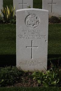 Perth Cemetery (China Wall) - White, Edmund John