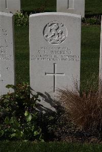 Perth Cemetery (China Wall) - Wickens, Stephen Frederick