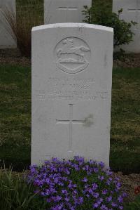 Bedford House Cemetery - Auger, Percy John