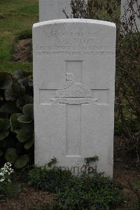 Bedford House Cemetery - Benton, Arthur