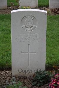 Bedford House Cemetery - Blowers, William Frederick