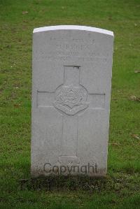 Bedford House Cemetery - Byles, Harry