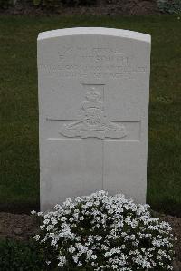 Bedford House Cemetery - Bysouth, Frederick John