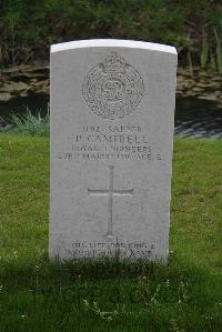 Bedford House Cemetery - Campbell, Percy