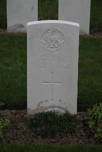 Bedford House Cemetery - Davis, Percy Hill