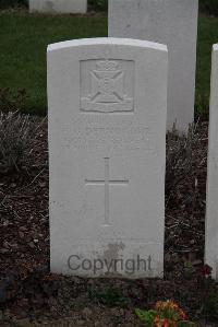 Bedford House Cemetery - Dernocour, Frederick Granville