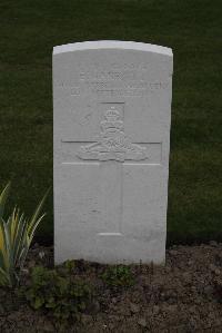 Bedford House Cemetery - Garratt, E