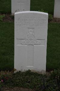 Bedford House Cemetery - Green, Alfred John