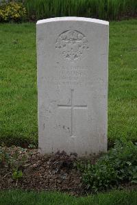 Bedford House Cemetery - Gunn, D