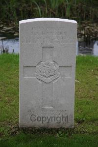 Bedford House Cemetery - Hammer, Tom Arthur