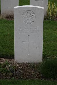 Bedford House Cemetery - Hampton, F