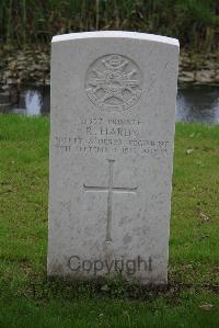 Bedford House Cemetery - Hardy, Robert