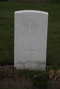 Bedford House Cemetery - Harwood, E A