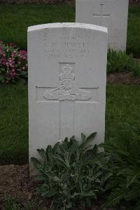 Bedford House Cemetery - Hewett, Geoffrey Walter