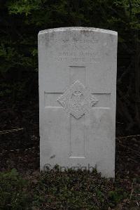 Bedford House Cemetery - Innes, P