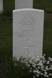 Bedford House Cemetery - Kent, J T