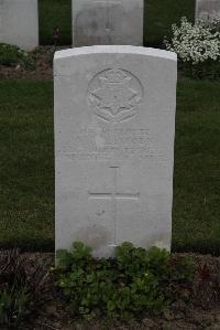 Bedford House Cemetery - Lincoln, A C