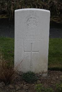 Bedford House Cemetery - Lundy, F