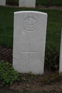 Bedford House Cemetery - MacDonald, Albert Edward