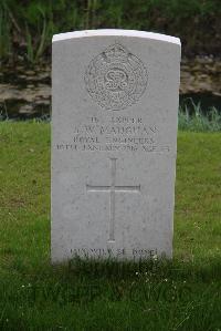 Bedford House Cemetery - Maughan, Septimus William