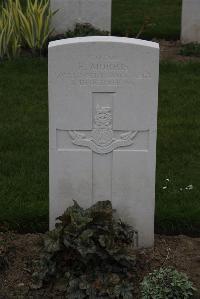 Bedford House Cemetery - Morris, Harry