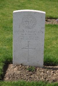 Birr Cross Roads Cemetery - Bruce, M R