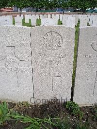 Birr Cross Roads Cemetery - Blondett, Alfred James