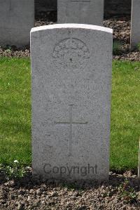 Birr Cross Roads Cemetery - Diamond, T