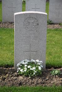 Birr Cross Roads Cemetery - Donald, William