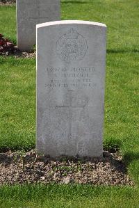 Birr Cross Roads Cemetery - Fishpool, Alfred