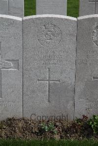 Birr Cross Roads Cemetery - Frost, W H