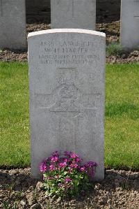 Birr Cross Roads Cemetery - Harper, W H