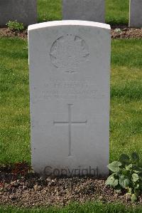 Birr Cross Roads Cemetery - Hewitt, William Henry