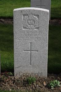 Birr Cross Roads Cemetery - Hicks, Charles