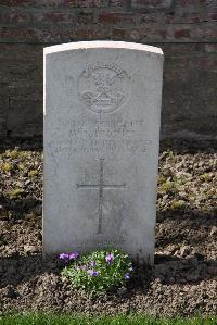 Birr Cross Roads Cemetery - Hughes, William Lionel