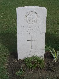 Birr Cross Roads Cemetery - Hoyle, Herbert John