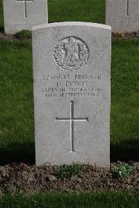 Birr Cross Roads Cemetery - Lynch, D