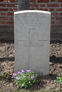 Birr Cross Roads Cemetery - Meers, J E