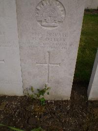 Birr Cross Roads Cemetery - Ottrey, H G