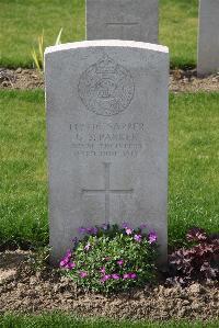 Birr Cross Roads Cemetery - Parker, G S