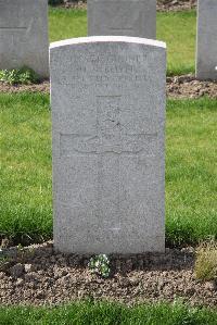 Birr Cross Roads Cemetery - Royer, H V