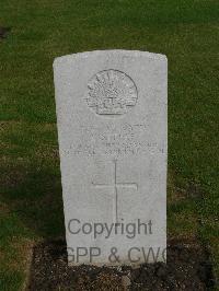 Birr Cross Roads Cemetery - Steers, Leslie