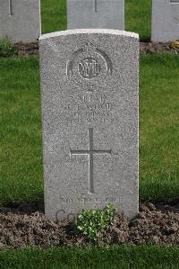 Birr Cross Roads Cemetery - Wood, Collingwood Lindsay