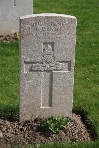 Birr Cross Roads Cemetery - Wright, E