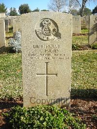 Jerusalem War Cemetery - Hares, Vincent Colin