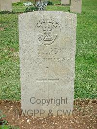 Jerusalem War Cemetery - Hunt, S