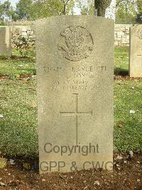 Jerusalem War Cemetery - Jones, J C