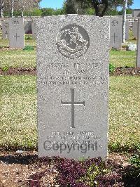 Jerusalem War Cemetery - Law, Ernest George