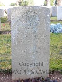 Jerusalem War Cemetery - McCarthy, James Francis