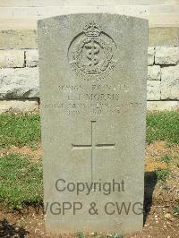 Jerusalem War Cemetery - Morris, L J